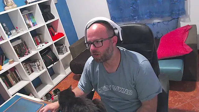 ravingr4d4 online show from June 5, 11:21 pm