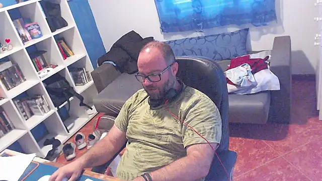 ravingr4d4 online show from July 8, 9:58 am