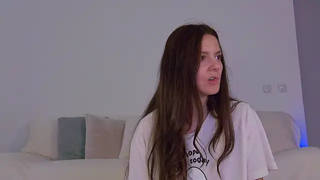 LilyRoselyn online show from September 29, 5:34 am