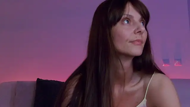 LilyRoselyn online show from March 19, 7:07 pm