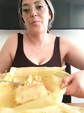 Daniela77771 online show from January 9, 4:43 pm