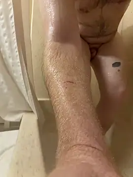 Tylerx9 online show from March 18, 5:10 am