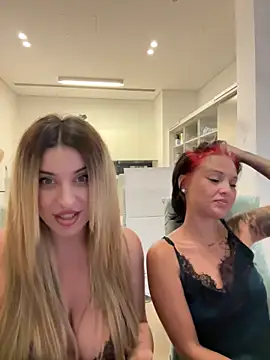 Snapshot of RoxxyDallas chatting on September 22, 7:05 pm RoxxyDallas online show from September 22, 7:05 pm