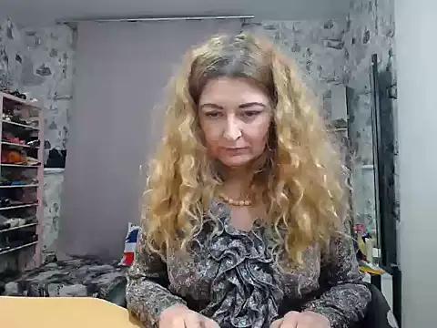 Helen1974 online show from March 3, 7:39 pm