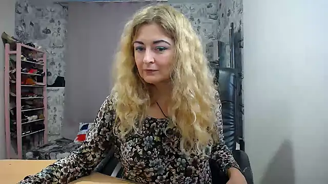 Helen1974 online show from October 22, 12:38 pm