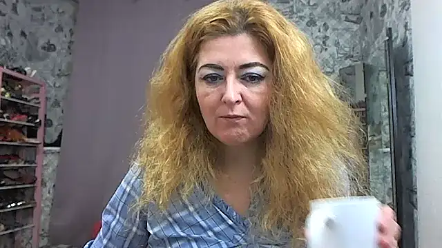 Helen1974 online show from December 19, 1:01 am