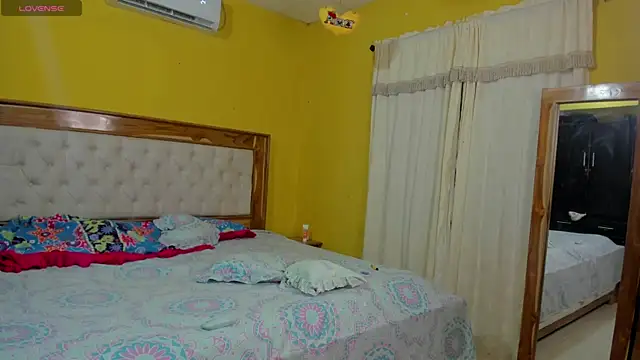 Snapshot of Edwars_03 chatting on December 16, 7:15 am Edwars 03 online show from December 16, 7:15 am