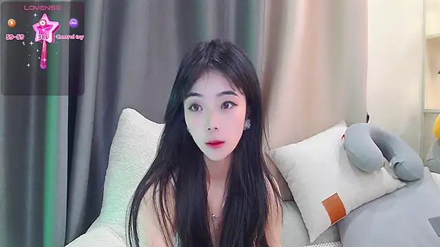 Snapshot of Duludulu_007 chatting on February 26, 5:31 am Duludulu 007 online show from February 26, 5:31 am