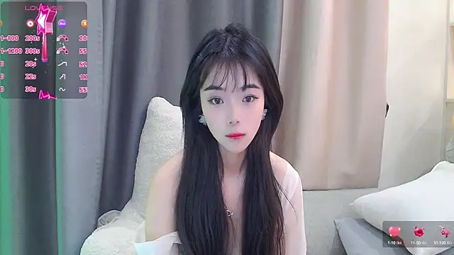 Snapshot of Duludulu_007 chatting on February 28, 5:37 am Duludulu 007 online show from February 28, 5:37 am