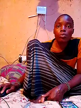 cute naimah online show from November 18, 5:28 pm