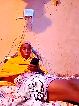 cute naimah online show from November 19, 8:20 pm