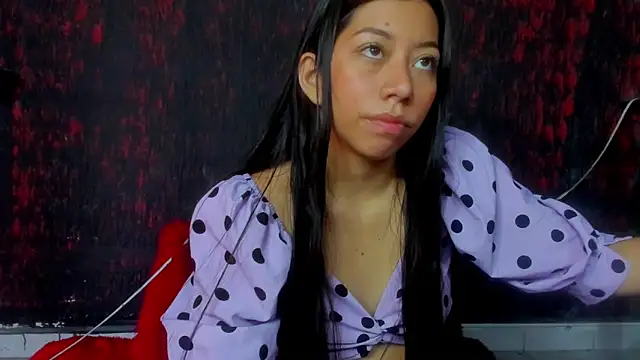 Snapshot of sexylaurita chatting on December 27, 12:12 pm sexylaurita online show from December 27, 12:12 pm