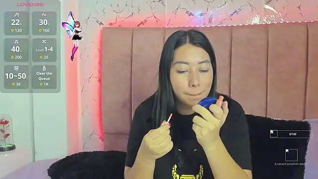 Snapshot of sexylaurita chatting on September 30, 2:11 pm sexylaurita online show from September 30, 2:11 pm