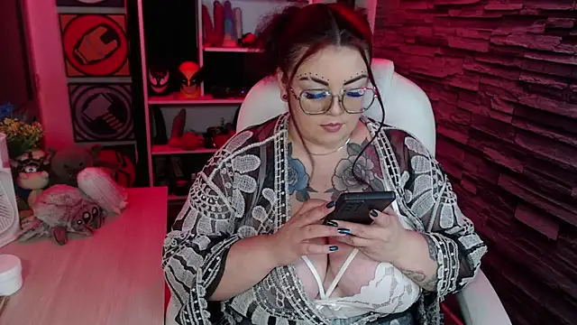 juliette rd online show from April 19, 12:26 pm