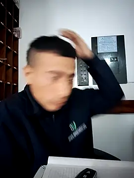 Eduardoxxx51 online show from November 18, 8:35 pm