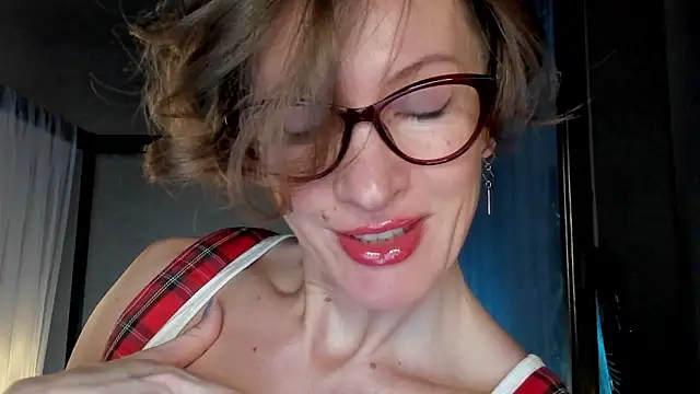 Snapshot of Dorothy_Meyer chatting on February 23, 8:44 pm Dorothy Meyer online show from February 23, 8:44 pm