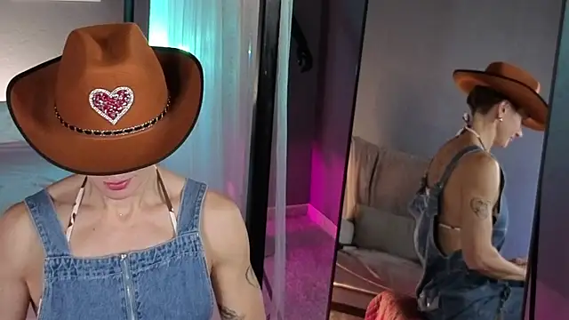 Snapshot of Dorothy_Meyer chatting on October 1, 4:29 am Dorothy Meyer online show from October 1, 4:29 am