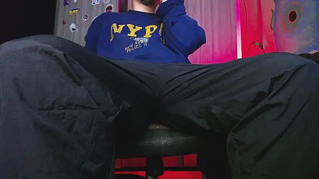 Snapshot of zacwatson_ chatting on September 12, 2:55 am zacwatson online show from September 12, 2:55 am