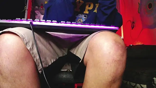 Snapshot of zacwatson_ chatting on September 12, 9:15 pm zacwatson online show from September 12, 9:15 pm