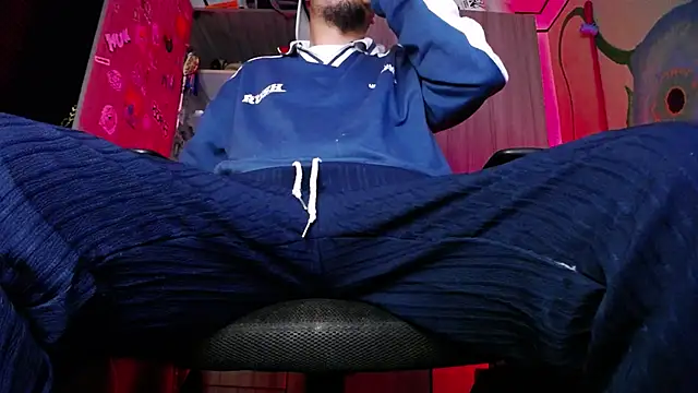 Snapshot of zacwatson_ chatting on October 2, 4:30 am zacwatson online show from October 2, 4:30 am