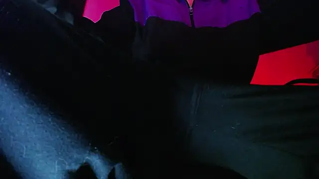 Snapshot of zacwatson_ chatting on November 21, 2:54 am zacwatson online show from November 21, 2:54 am