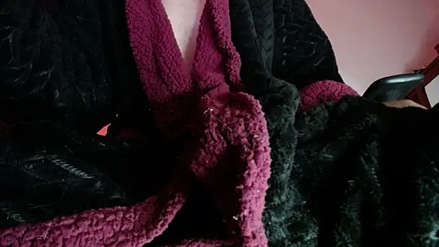 zacwatson  online show from April 22, 12:35 am