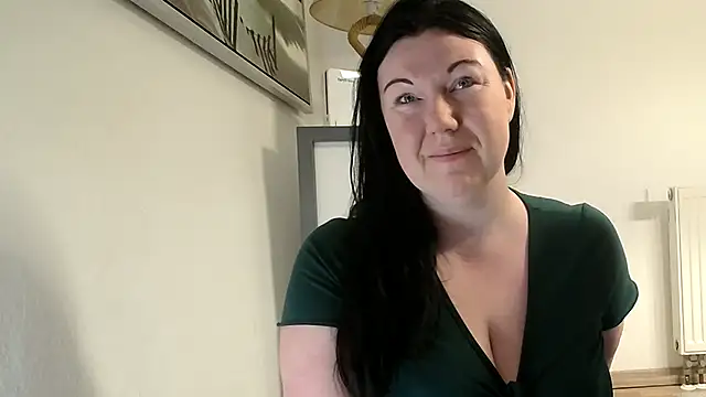 p6w official online show from April 21, 3:46 am