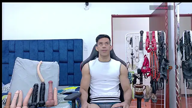 JoseRumbero26 online show from April 18, 1:04 pm