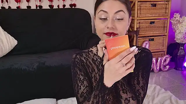 Snapshot of AvaBabyGirl chatting on February 18, 4:16 pm AvaBabyGirl online show from February 18, 4:16 pm