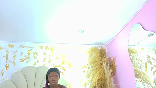 Snapshot of bonieklent chatting on October 20, 3:29 am bonieklent online show from October 20, 3:29 am