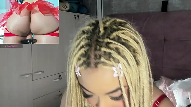 conny  curly online show from April 13, 2:22 pm