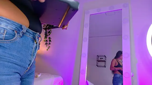 rachellmartinez online show from November 18, 11:36 am