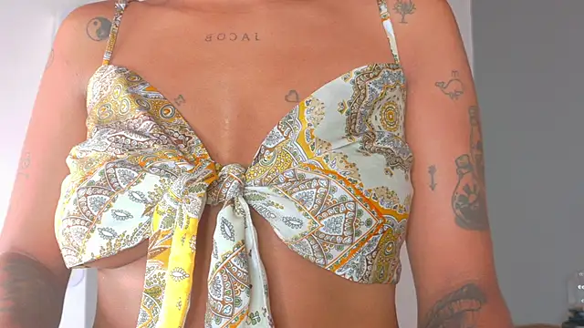 rachellmartinez online show from December 4, 11:41 am