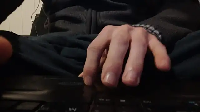  Hocthus  online show from February 12, 5:26 pm