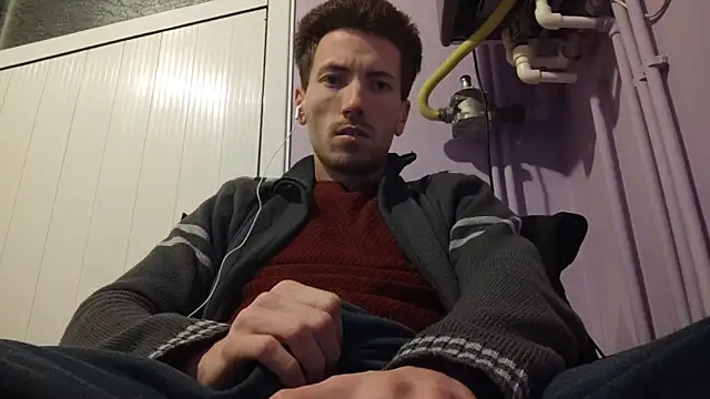  Hocthus  online show from February 19, 6:00 pm