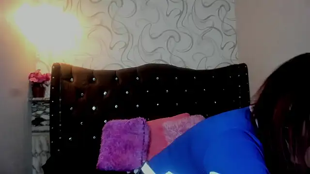Snapshot of moniquehicks chatting on October 15, 3:23 pm moniquehicks online show from October 15, 3:23 pm