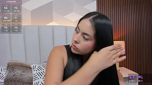 Julietasantos   online show from March 11, 6:08 pm