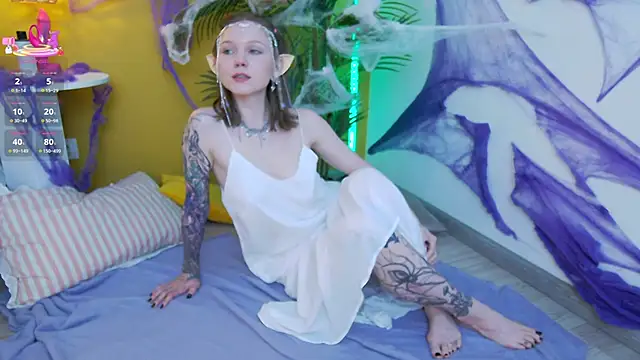 lessysweety online show from October 24, 3:03 am