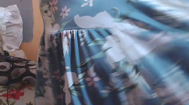 Snapshot of BigHotMatureXx chatting on February 12, 10:56 am BigHotMatureXx online show from February 12, 10:56 am