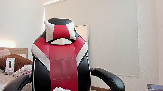 Snapshot of Carolina_hernandez22 chatting on November 20, 12:27 pm Carolina hernandez22 online show from November 20, 12:27 pm