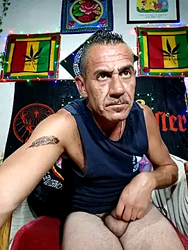 Snapshot of Bbboy42 chatting on February 19, 9:25 pm Bbboy42 online show from February 19, 9:25 pm