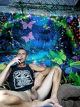 Snapshot of Bbboy42 chatting on March 1, 8:45 am Bbboy42 online show from March 1, 8:45 am