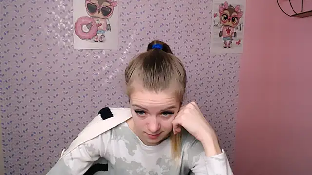 AliceFlirtt  online show from December 20, 8:28 am