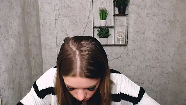 AliceFlirtt  online show from March 5, 8:21 am