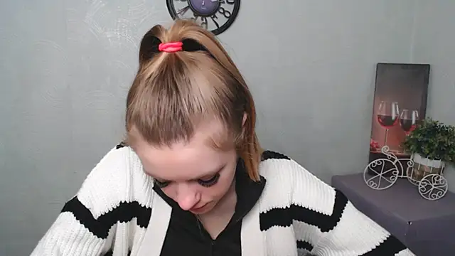 AliceFlirtt  online show from March 6, 11:36 am