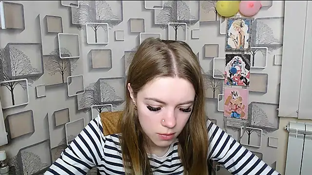 AliceFlirtt  online show from March 13, 8:37 am