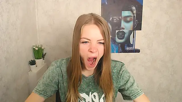 AliceFlirtt  online show from September 13, 8:36 am