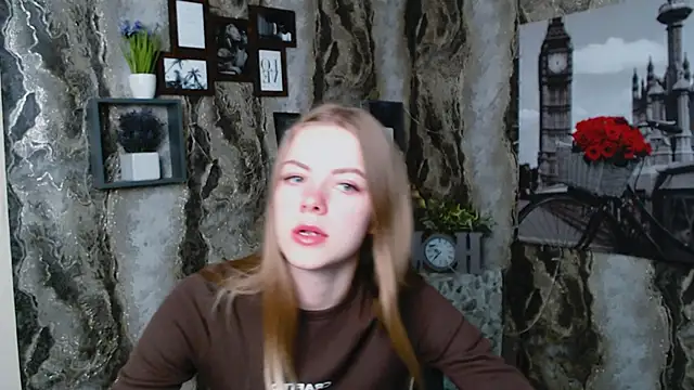 AliceFlirtt  online show from September 22, 10:06 am