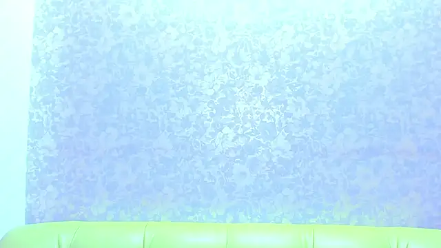 Vanessa Florence online show from April 22, 1:19 am