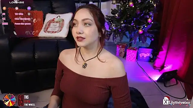 LilyVelvett online show from December 6, 4:14 am